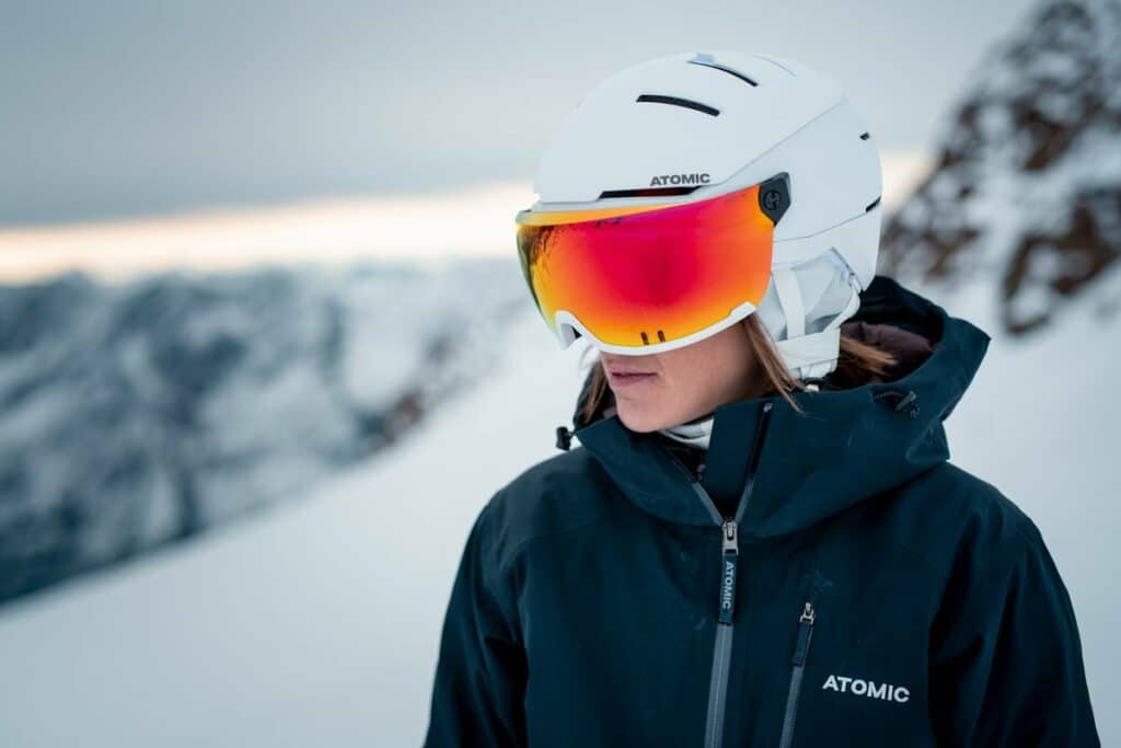 casque de ski avec visière femme